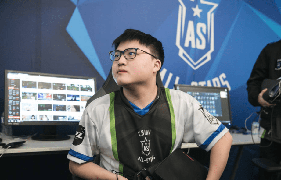 ayx-Uzi焦点对战，穆古鲁扎与70激战美国队分钟，败北胜负难料！-ayx